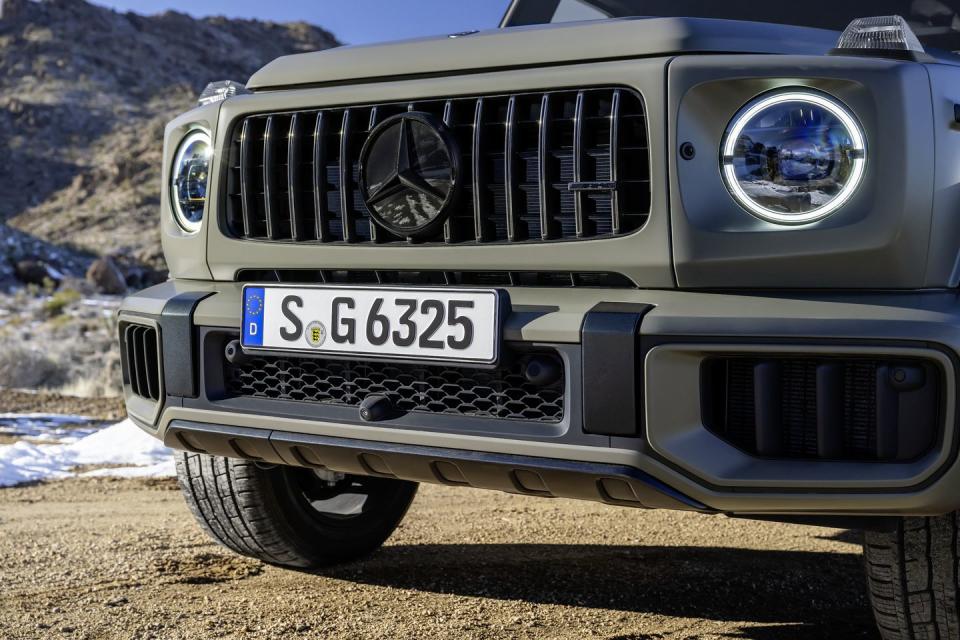 2025 mercedes amg g63 press images