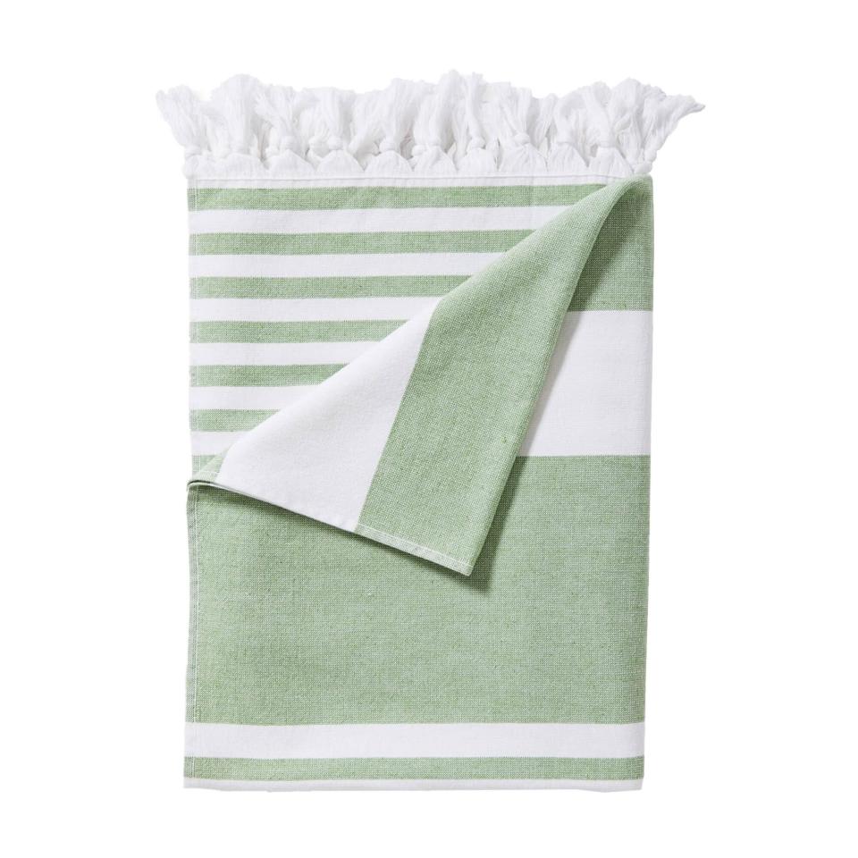 Serena-Lily-Capri-Fouta-Best-Beach-Towels-Roundup-Products