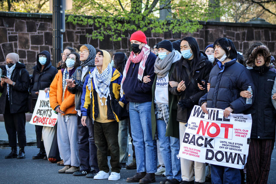 After a third night of camping out, Police officers arrested protesters in support of the Palestinian cause  on Yale University’s campus on April 22, 2024. (Samad Hakani / Yale Daily News)