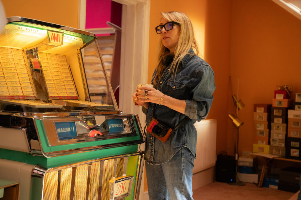 Sam Taylor-Johnson stands next to a jukebox while directing <i>Back to Black</i><span class="copyright">Courtesy of Focus Features</span>