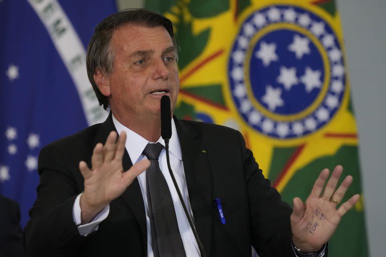 El presidente brasileño Jair Bolsonaro en Brasilia el 13 de julio del 2021. (Foto AP/Eraldo Peres)