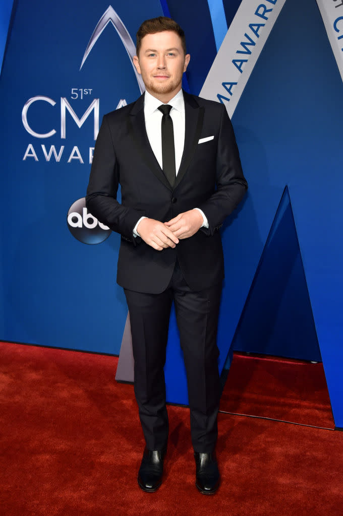 <p>McCreery is rocking a suit made by Ryan Seacrest’s own label. (Photo: Getty Images) </p>