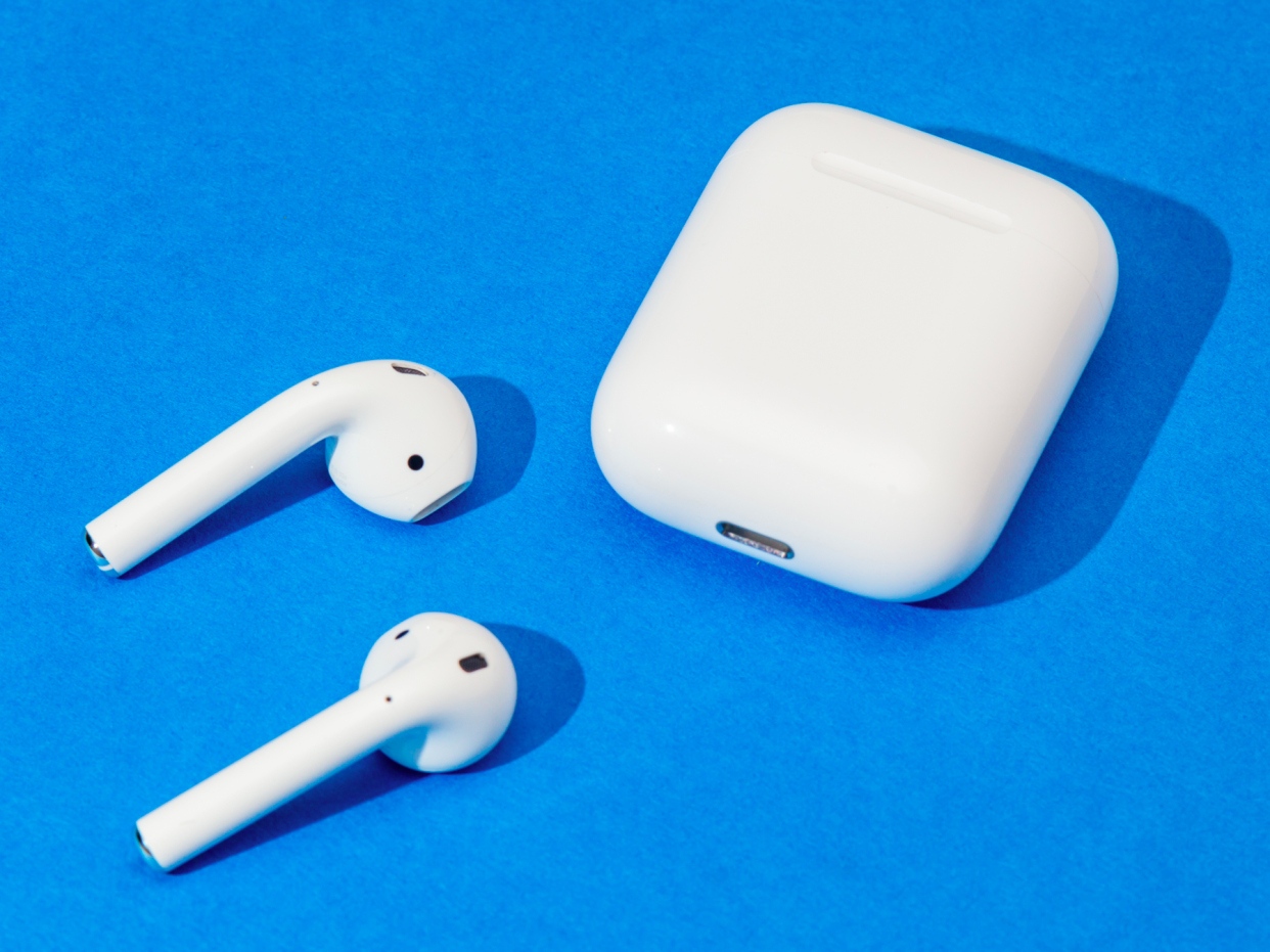 apple airpods and charging case