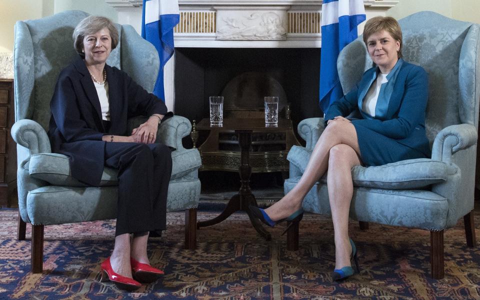 Nicola Sturgeon's Brexit deal 'would lead to fracturing of UK trade'