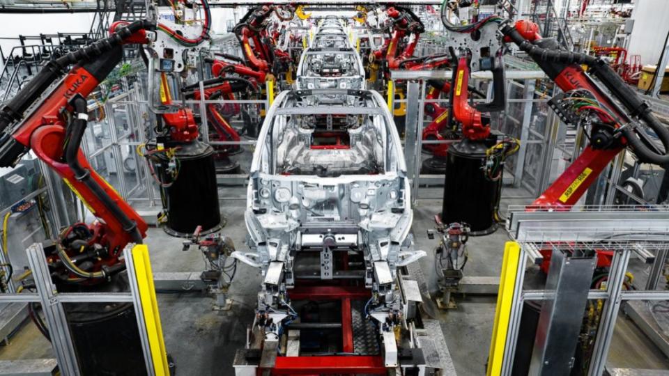 Tesla旗下超級工廠的產線都會隨時間調整，來進一步優化產能。(圖片來源/ Tesla)