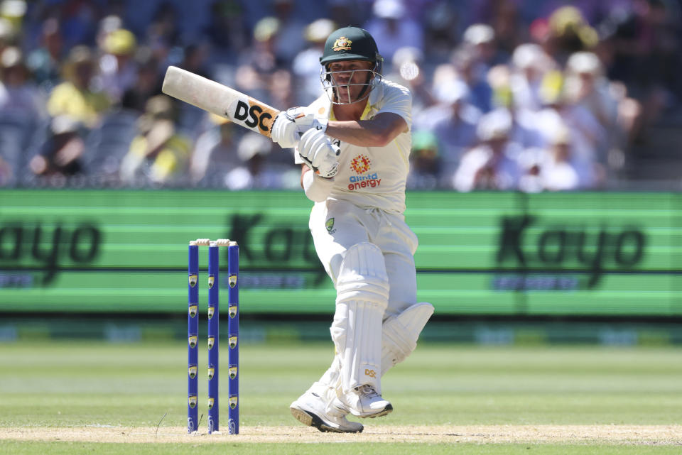 Australia's David Warner bats during the second cricket test between South Africa and Australia at the Melbourne Cricket Ground, Australia, Tuesday, Dec. 27, 2022. (AP Photo/Asanka Brendon Ratnayake)