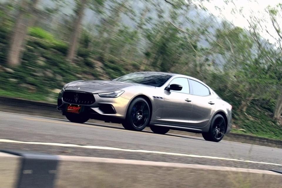 maserati-ghibli-mhev