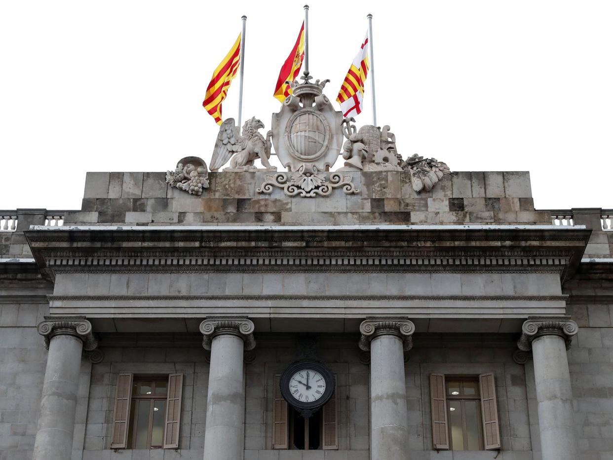 The regional government headquarters, the Generalitat, at ten o’clock: the final deadline set by Spain’s government for Catalan President Carles Puigdemont to retract an ambiguous independence declaration: Reuters