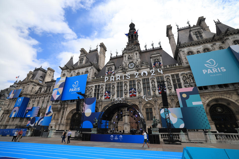 PARIS, FRANCE - JULY 22: Scenes around Hôtel de Ville prior to the 2024 Olympic Games on July 22, 2024 in Paris, France. (Photo by Carmen Mandato/Getty Images)