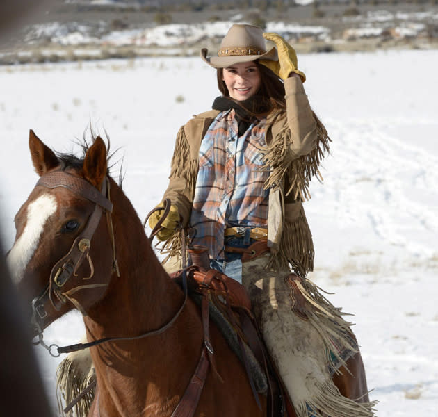 Betty steigt trotz Grippe aufs Pferd und mausert sich zur Favoritin (Bild: ProSieben/ Oliver S.)