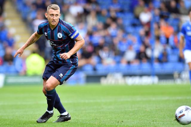 John Askey to hand start to ex-Charlton Athletic striker against