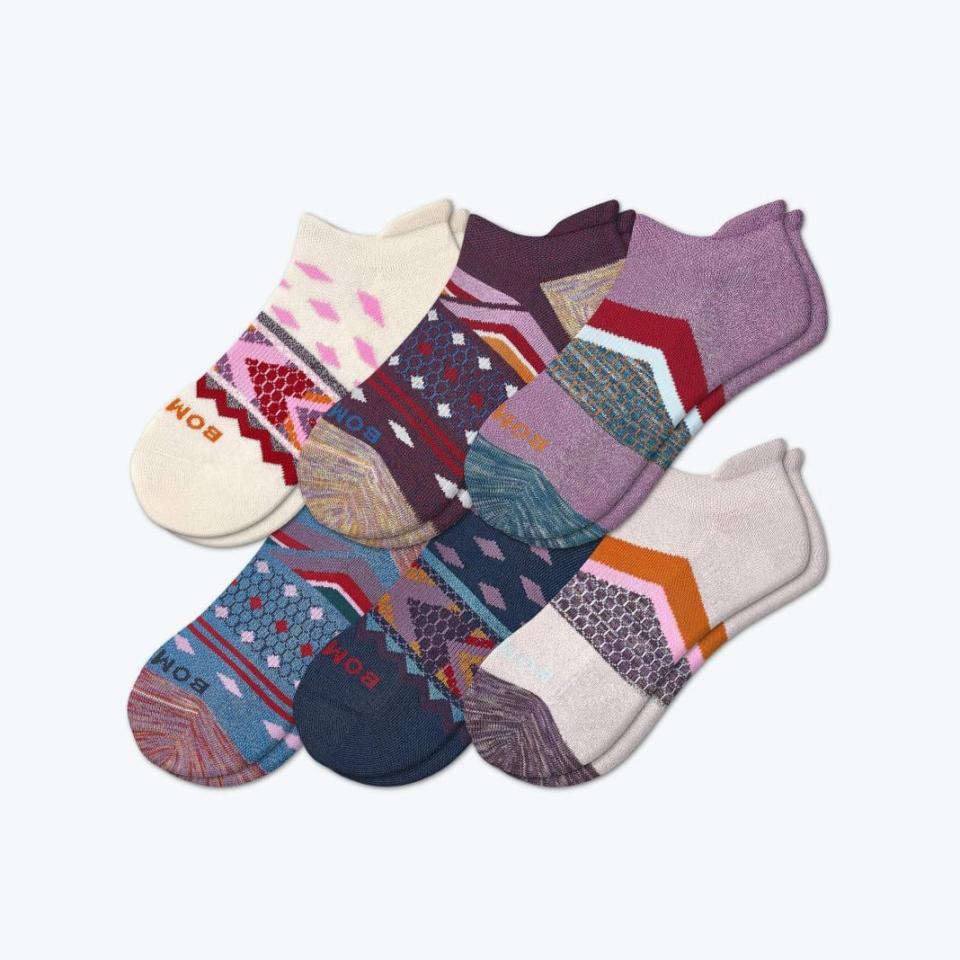 43) Women's Holiday Ankle Sock 6-Pack