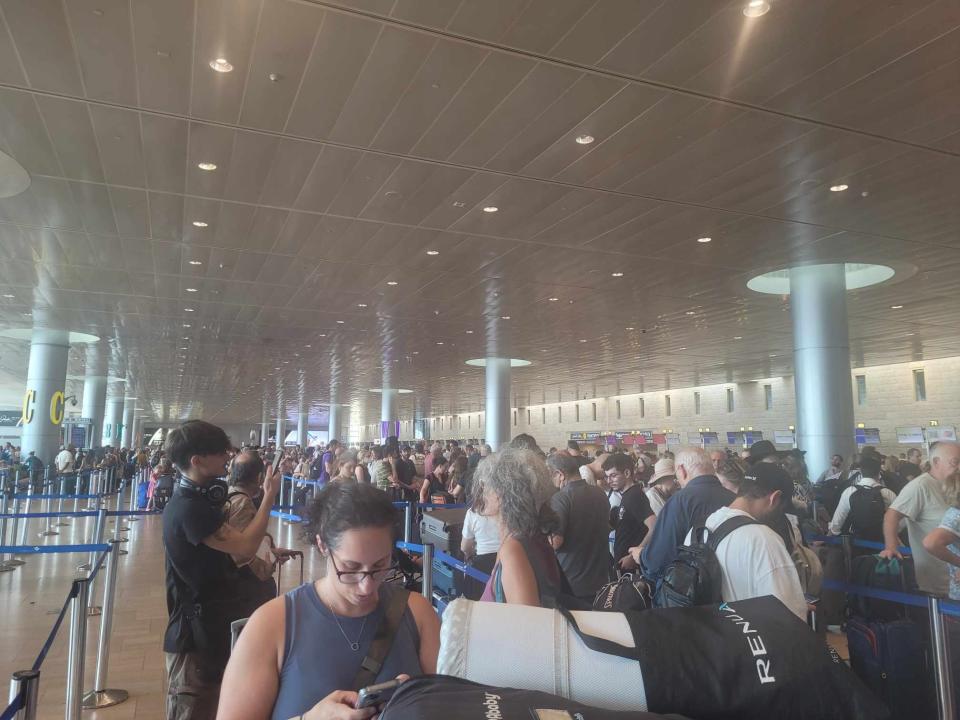 Long lines inside Israel's Ben Gurion Airport.