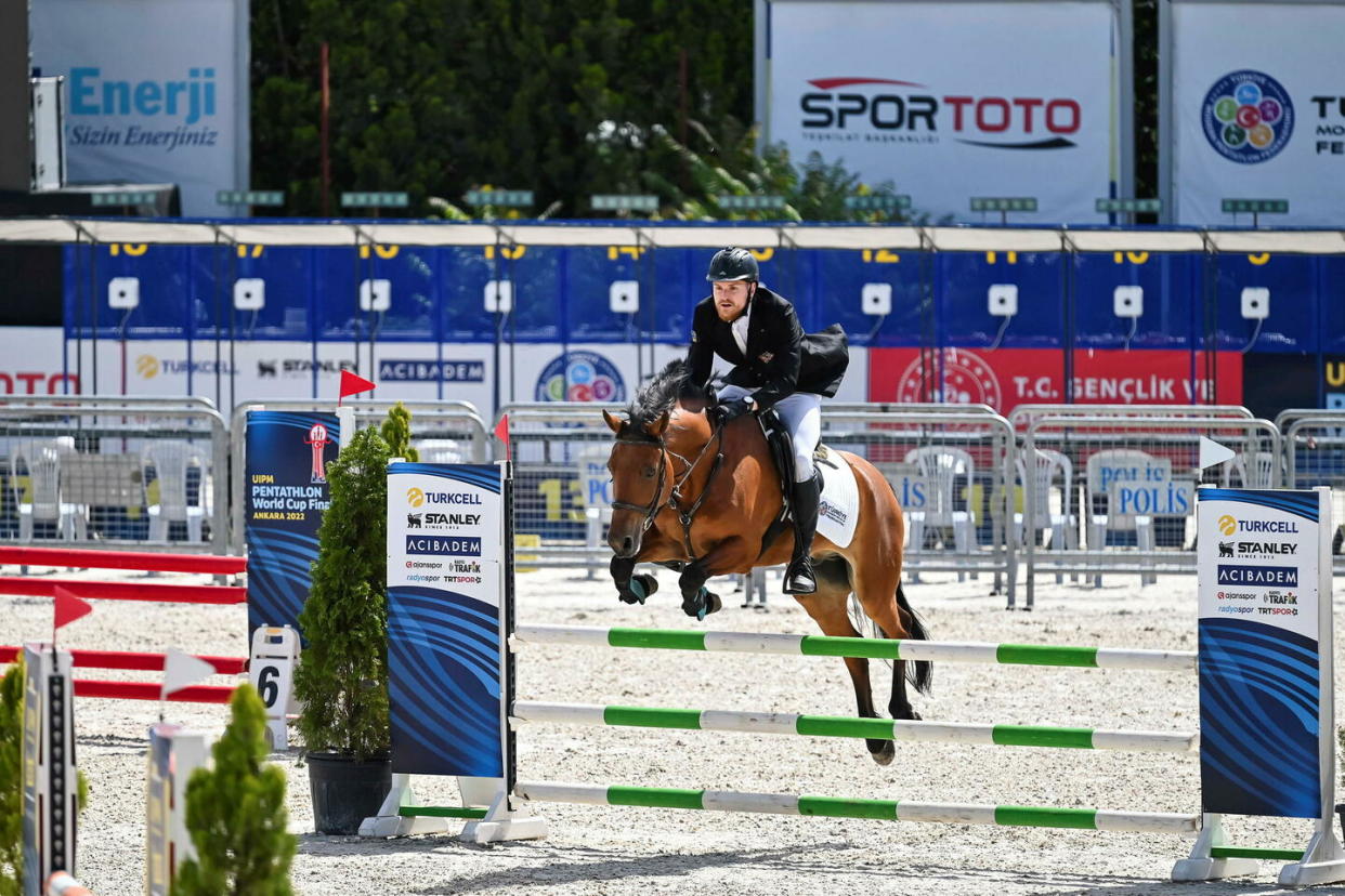 JO 2024 pourquoi l’équitation va disparaître du pentathlon