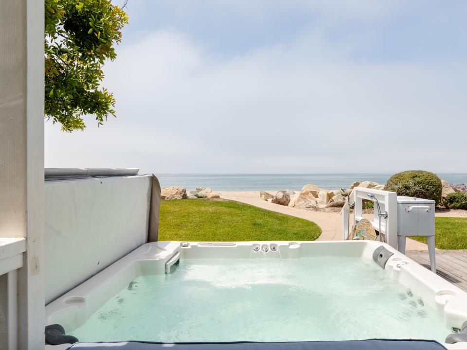 A hot tub outside Ashton Kutcher and Mila Kunis' beach house in California.