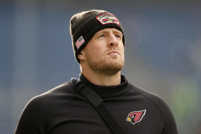 NFL icon JJ Watt in tears after Arizona Cardinals make touching gesture  upon retirement - Mirror Online