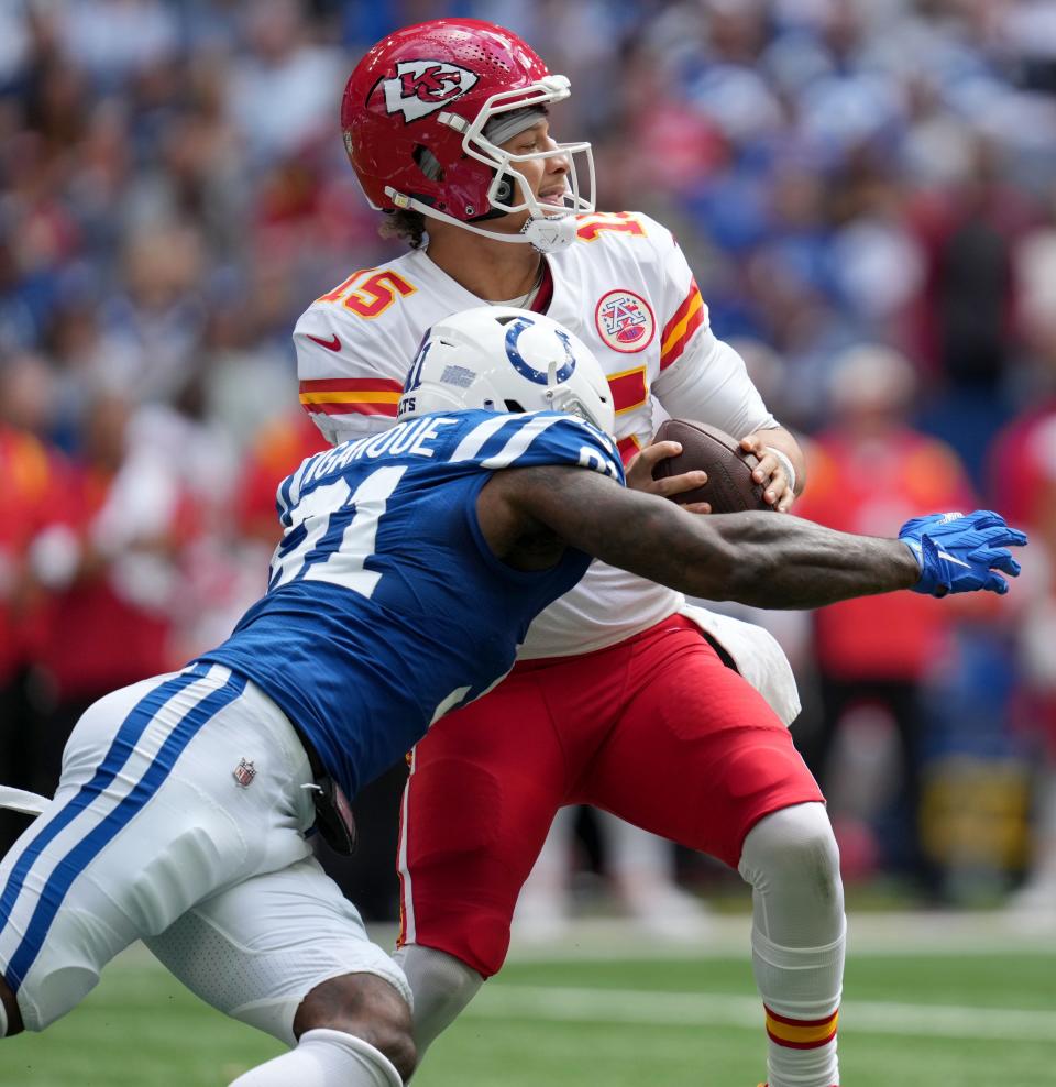 Indianapolis Colts defensive end Yannick Ngakoue (91) sacks <a class="link " href="https://sports.yahoo.com/nfl/teams/kansas-city/" data-i13n="sec:content-canvas;subsec:anchor_text;elm:context_link" data-ylk="slk:Kansas City Chiefs;sec:content-canvas;subsec:anchor_text;elm:context_link;itc:0">Kansas City Chiefs</a> quarterback <a class="link " href="https://sports.yahoo.com/nfl/players/30123" data-i13n="sec:content-canvas;subsec:anchor_text;elm:context_link" data-ylk="slk:Patrick Mahomes;sec:content-canvas;subsec:anchor_text;elm:context_link;itc:0">Patrick Mahomes</a> (15) Sunday, Sept. 25, 2022, during a game against the Kansas City Chiefs at Lucas Oil Stadium in Indianapolis.