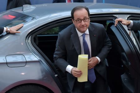 France's President Francois Hollande arrives at the EU summit in Brussels, Belgium October 21, 2016. REUTERS/Eric Vidal