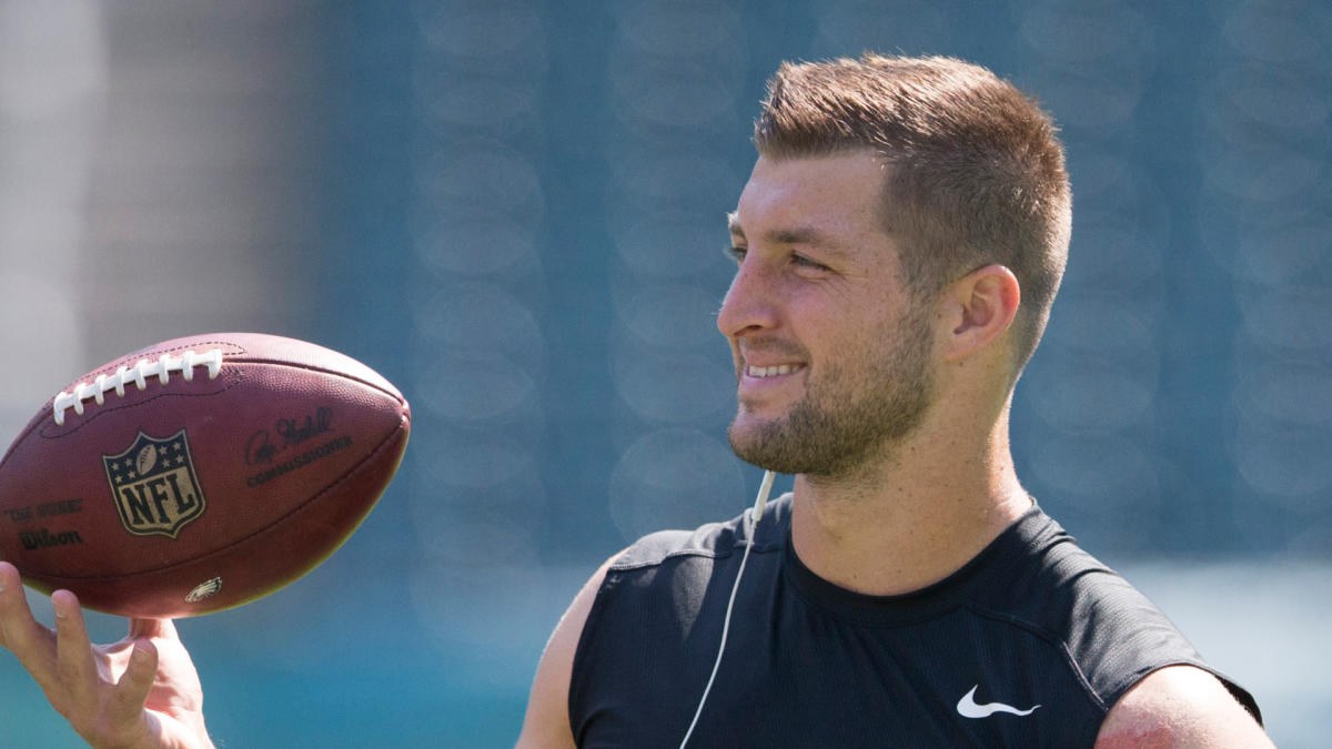 Tim Tebow had officially signed with Jags to play TE