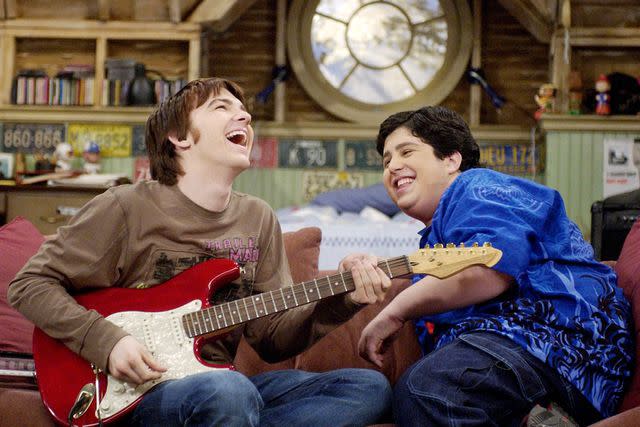 <p>Reed Saxon/AP</p> Drake Bell and Josh Peck joke around on the set of the children's television show "Drake & Josh," at the Nickelodeon Studios in Los Angeles.