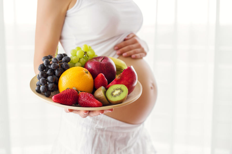 Five Categories of Foods You Should Eat During Pregnancy: Fruits.  Diagram:GETTY IMAGES