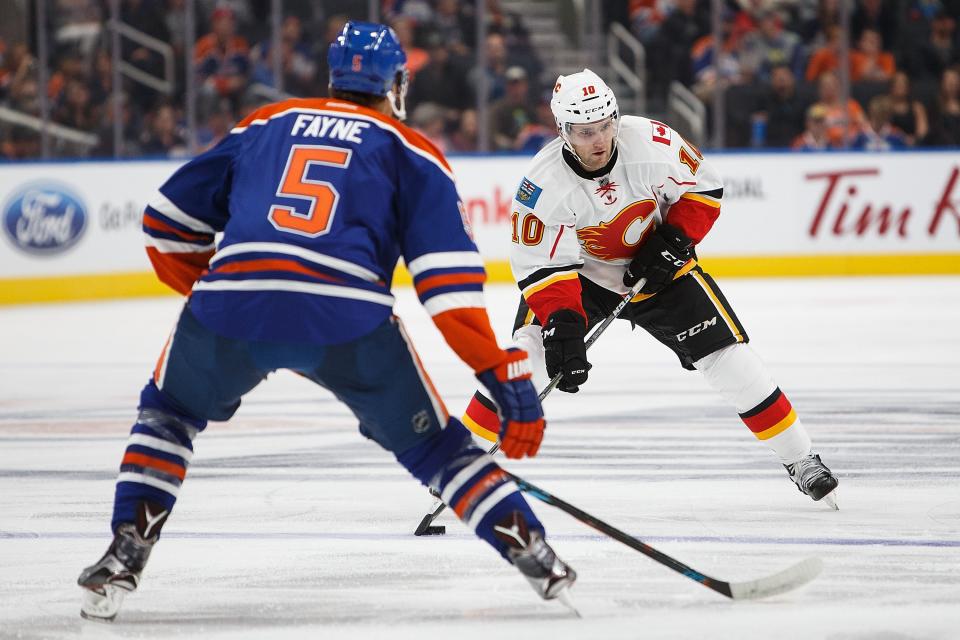 <p>The Wakaw, Saskatchewan, native (right) currently plays with Barys Astana organization in the Kontinental Hockey League. He was drafted by the Los Angeles Kings in the fourth round (96th) overall in the 2009 NHL entry draft. Vey had stints with the Vancouver Canucks and Calgary Flames before taking his game overseas. </p>