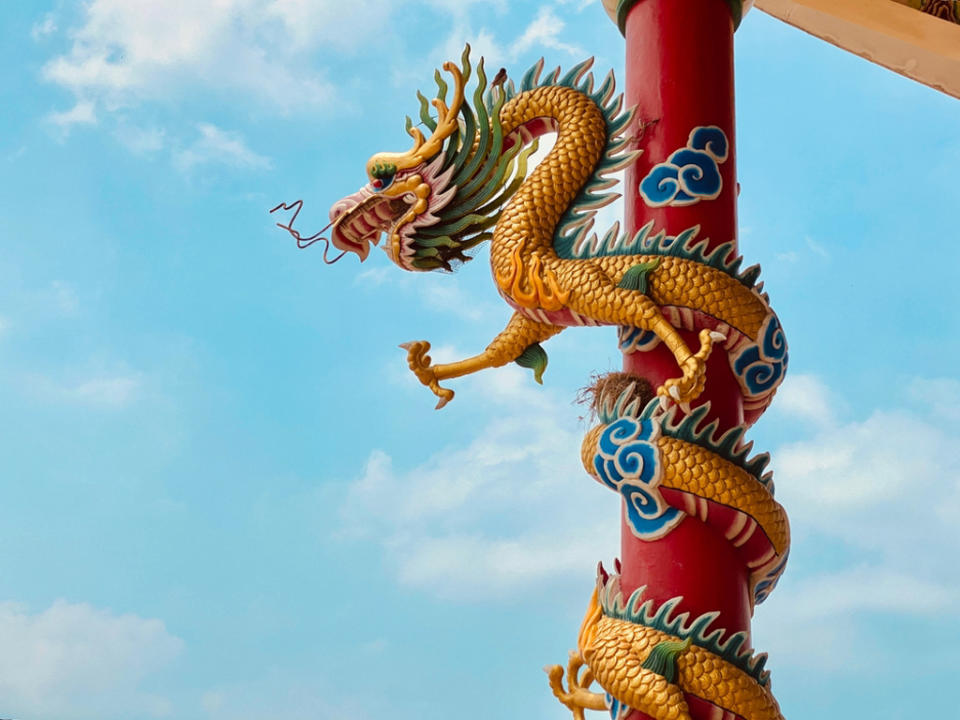 中國龍形象深植人心，甚至被認為直接代表中國，蔡正元舉出考古證物追溯源流。（示意圖／Shutterstock／達志）