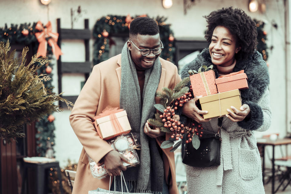 These affordable last-minute gifts don't feel like an afterthought. (Photo: Vesnaandjic via Getty Images)