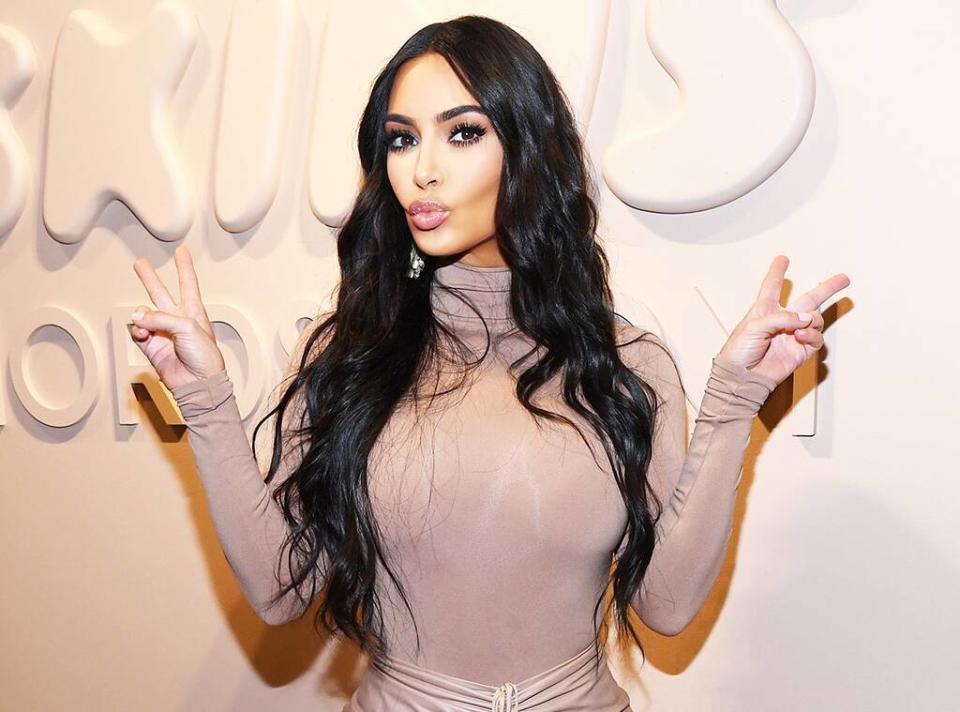 E-Comm: Skims, Kim Kardashian West 