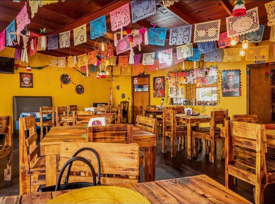 Cindy Lowe invested her life savings to open up Ole Mole, a restaurant in Puerto Peñasco's city center. But since the Lukeville border crossing closed on Dec. 4, 2023, her tables have sat mostly empty since U.S. visitors stopped traveling to the beach town.