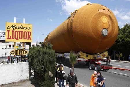 The space shuttle Endeavour's external fuel tank ET-94 makes its way to the California Science Center in Exposition Park in Los Angeles, California, U.S. May 21, 2016. REUTERS/Lucy Nicholson