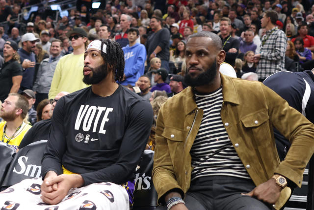 Are the LeBron James and Anthony Davis injury updates a concern