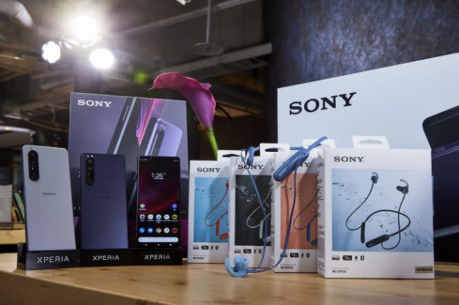 即日起至9月30日購買Xperia 1 III，加贈Sony運動藍芽入耳式耳機。