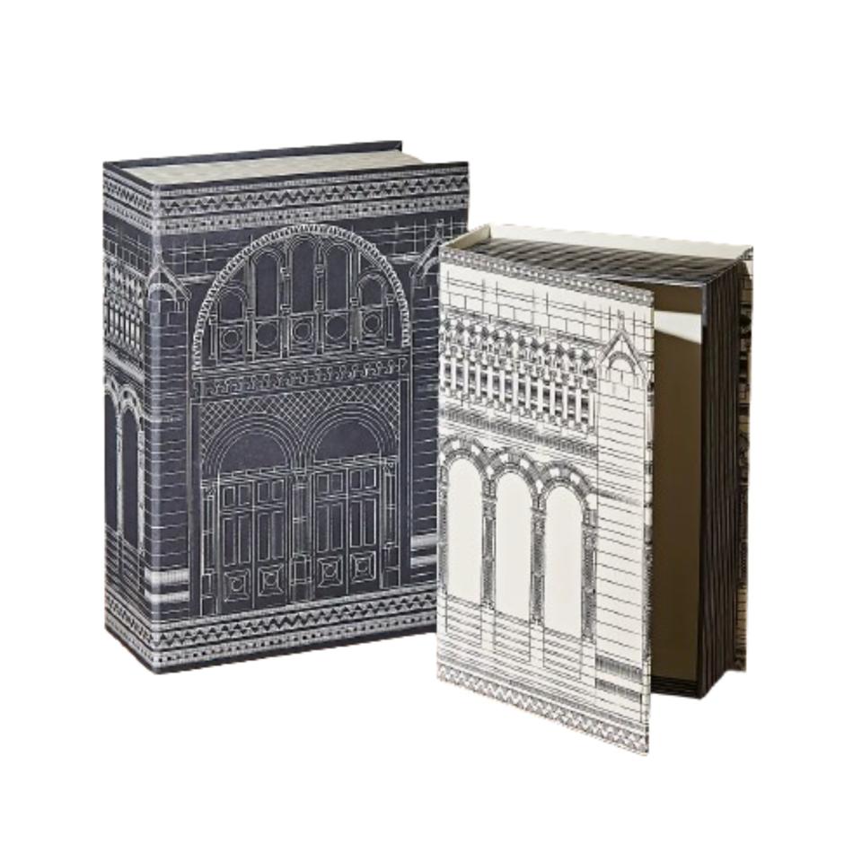 Detailed book storage box