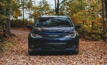 <p>2018 Chrysler Pacifica hybrid</p>