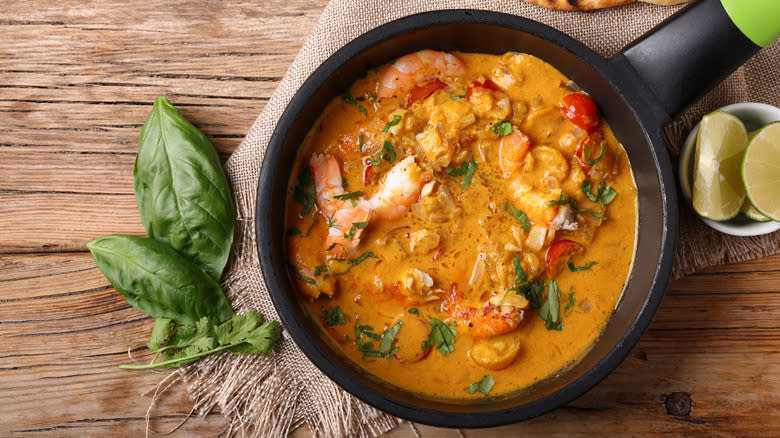 prawn curry in a pan