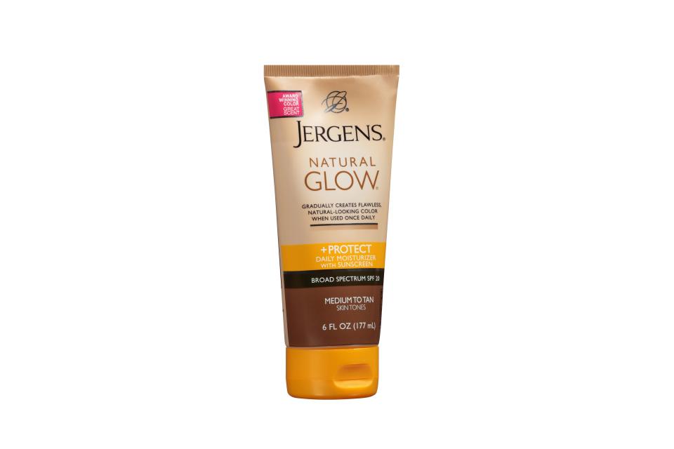 Jergens Natural Glow + Protect Daily Moisturize