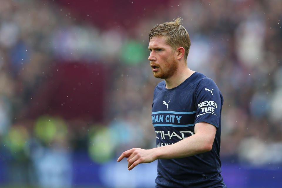 LONDON, ENGLAND - MAY 15: Kevin De Bruyne of Manchester City during the Premier League match between West Ham United and Manchester City at London Stadium on May 15, 2022 in London, United Kingdom. (Photo by Craig Mercer/MB Media/Getty Images)