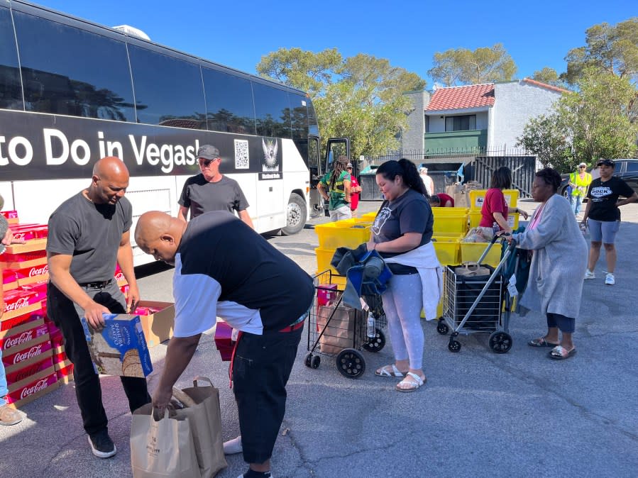 Feed Vegas Food Drive (KLAS)