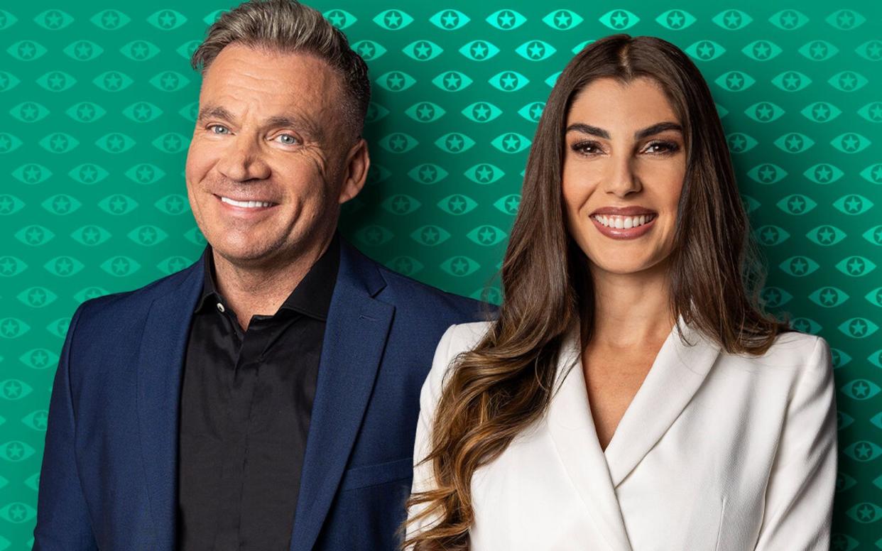 Schon bald sind sie rund um die Uhr zu beobachten: Peter Klein und Yeliz Koc sind die ersten bestätigten Teilnehmer von "Promi Big Brother 2023". (Bild: SAT.1/Bene Müller)