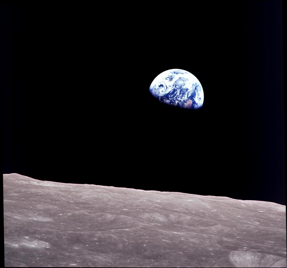 earthrise 1968