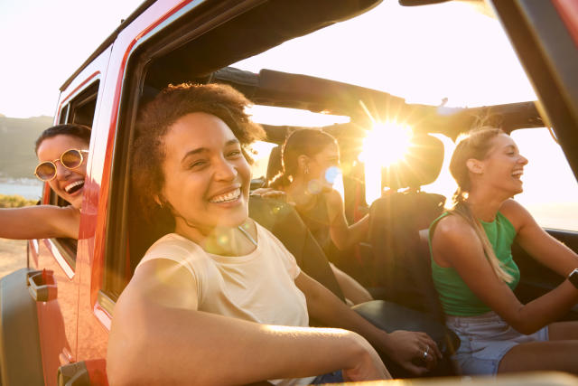 5 cajas de herramientas con todo lo necesario para llevar en el coche