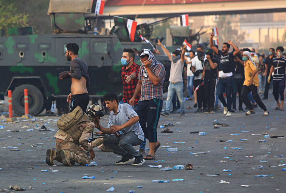 Antigovernment protests rock Basra, Iraq