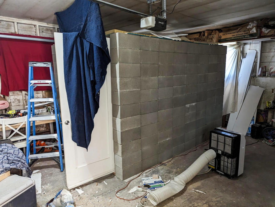 A cinderblock cell in a home in Klamath Falls, Ore. (FBI Oregon)