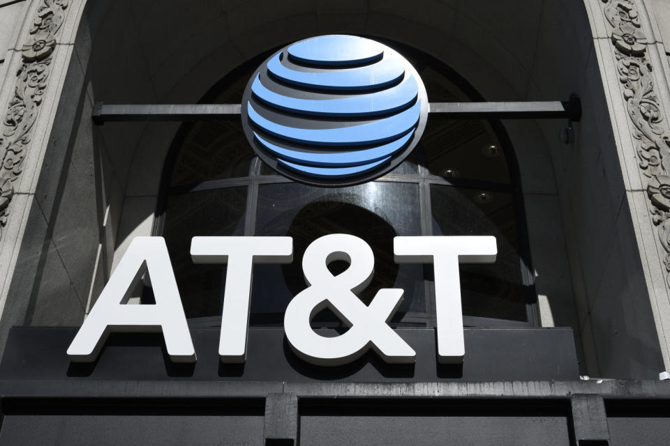 AT&T isn't about to let Verizon (Engadget's parent company) upstage it with a