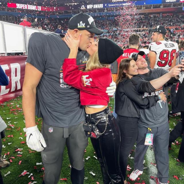 Rob Gronkowski reveals romantic Valentine's Day plans with Camille