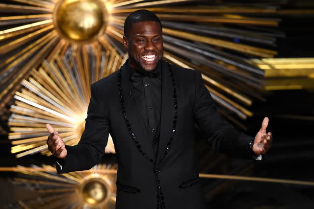 <p>Kevin Winter/Getty </p> Kevin Hart at the 2016 Oscars