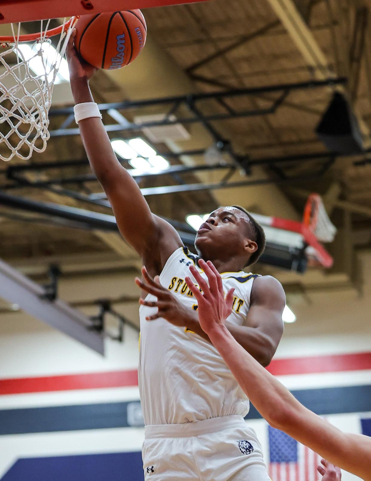 Josiah Moseley (2) airs up for the Stony Point Tigers on Dec. 1 vs. Dripping Springs at East View High School in the Jack Frost tournament.