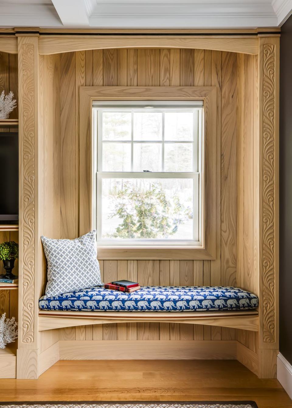 window seat nook wood