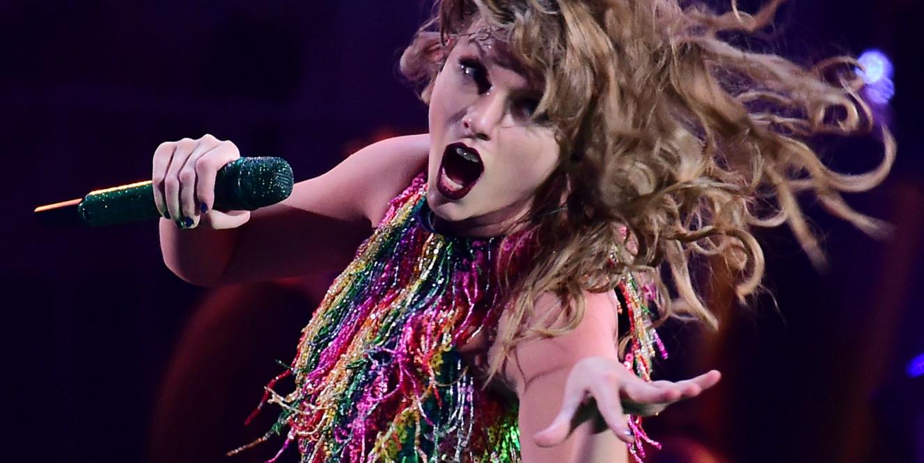 Taylor Swift Threw a Truly Epic New Year's Eve Costume Party